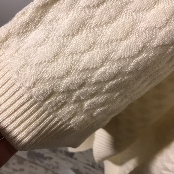 Lululemon Divinity Poncho - Picture 4 of 8